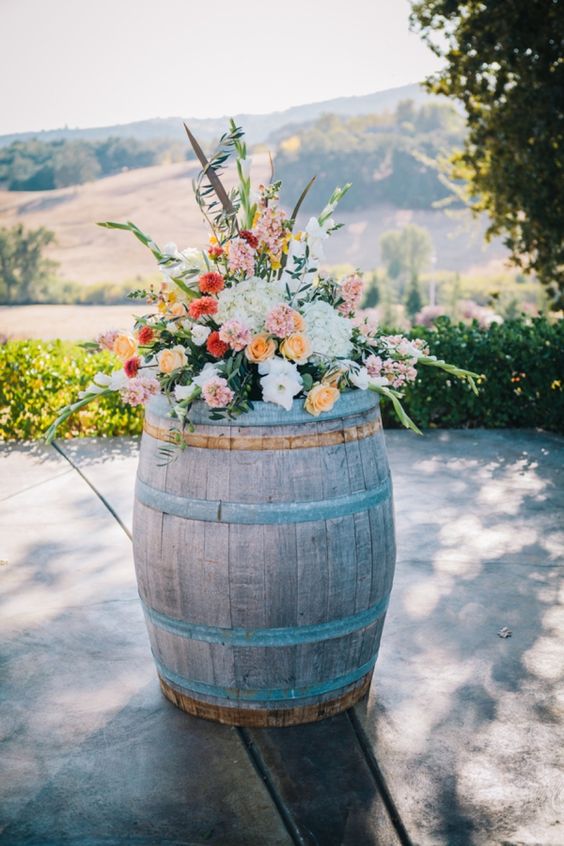 Rustic Summer Vineyard Wedding Ideas Worth Pinning