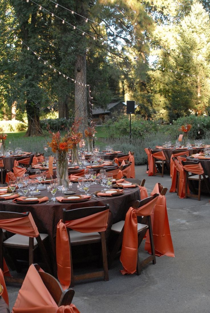  16 Awesome Outside Fall Wedding Ideas 