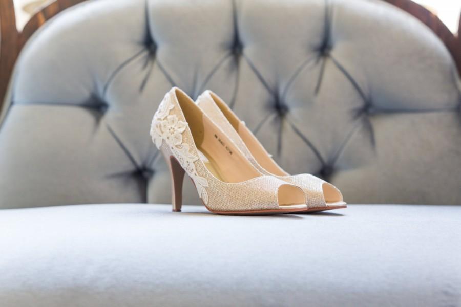  Drop-Dead-Gorgeous GOLD Wedding Shoes Ideas 