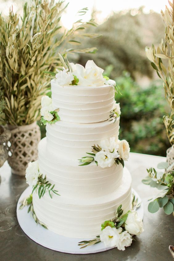  20 Most Romantic Floral Wedding Cakes You Can Imagine 