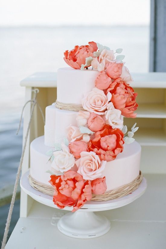  20 Most Romantic Floral Wedding Cakes You Can Imagine 