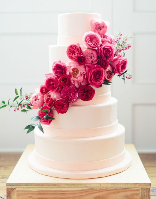  20 Most Romantic Floral Wedding Cakes You Can Imagine 