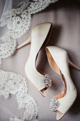  22 Breath-taking Ivory Wedding Shoes for Your Dress 