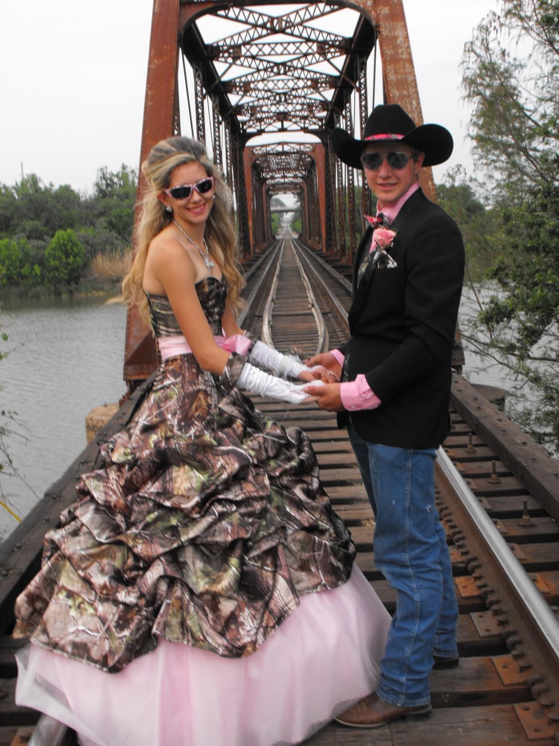  Camouflage Wedding Dresses 