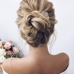 Chic and Stylish Wedding Hairstyles for Short Hair_36