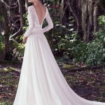 Flattering Wedding Dresses That Complete Your Bridal Look - wedding dresses with long sleeves
