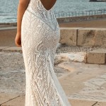 How to Choose Amazing Beach Wedding Dresses10