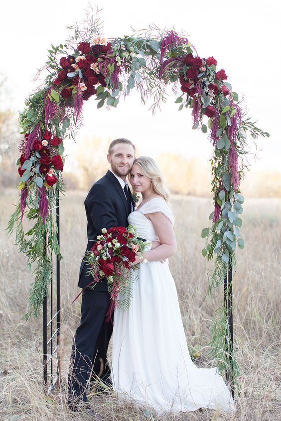 Winter Wedding Arches And Altars To Get Inspired