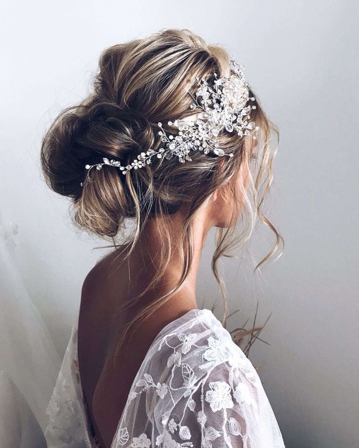 34 Boho Wedding Hairstyles to Inspire | WeddingInclude | Wedding Ideas