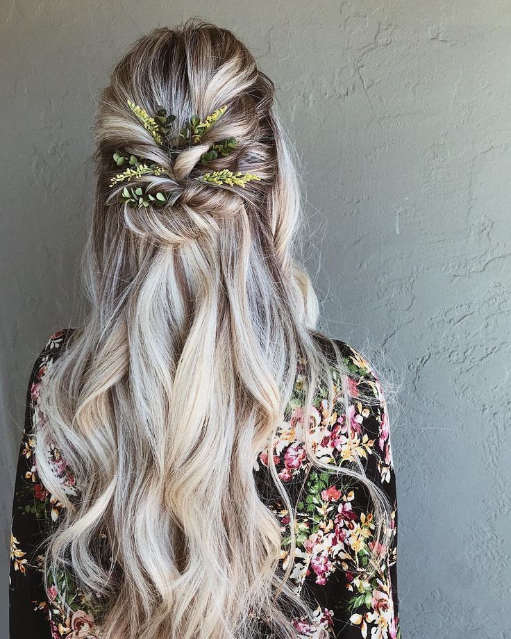 Boho Wedding Hairstyles to Inspire