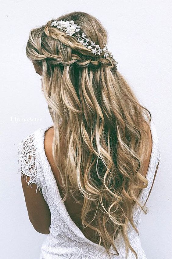 Boho Wedding Hairstyles to Inspire