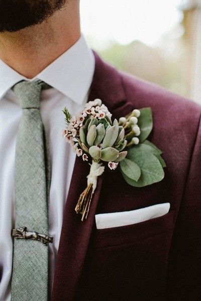 Chic Looks for Spring Wedding Grooms
