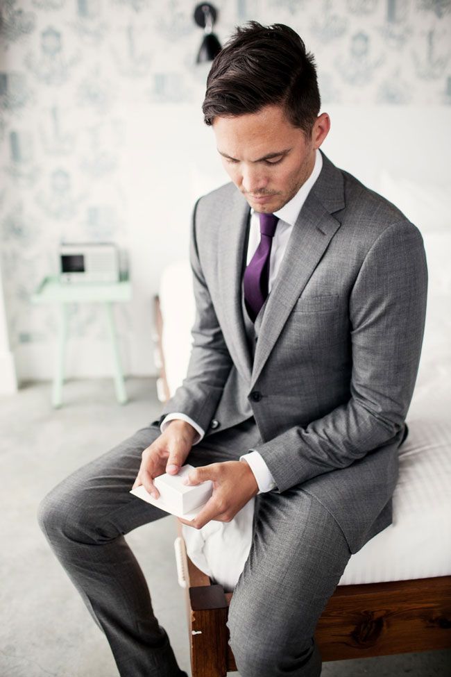 Chic Looks for Spring Wedding Grooms