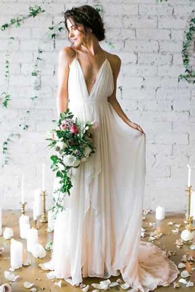 Breath-taking Boho Wedding Dresses Can’t Miss