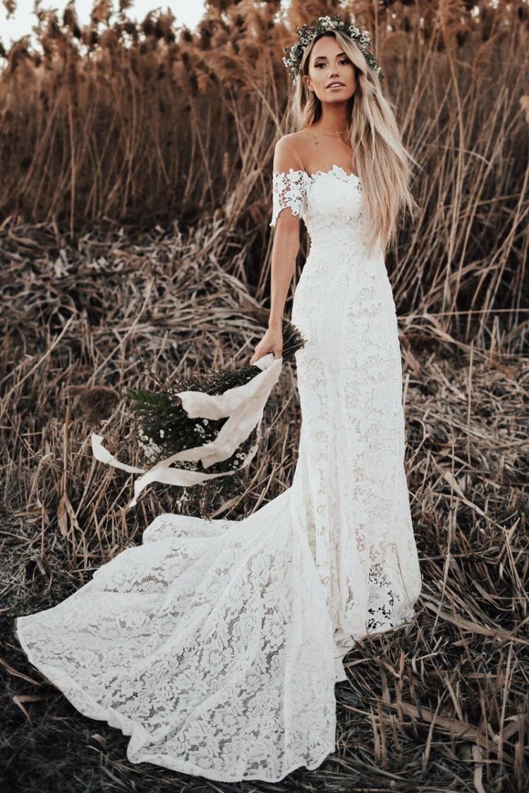 Breath-taking Boho Wedding Dresses Can’t Miss