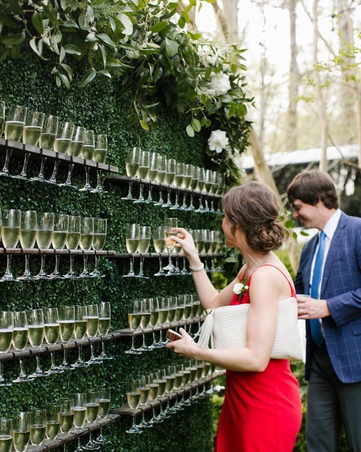 Creative and Eye-catching Wedding Seating Chart Creative and Eye-catching Wedding Seating Chart