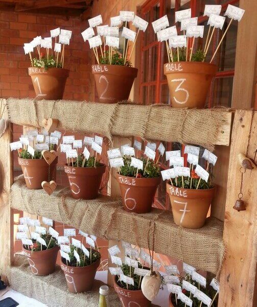 Creative and Eye-catching Wedding Seating Chart Creative and Eye-catching Wedding Seating Chart