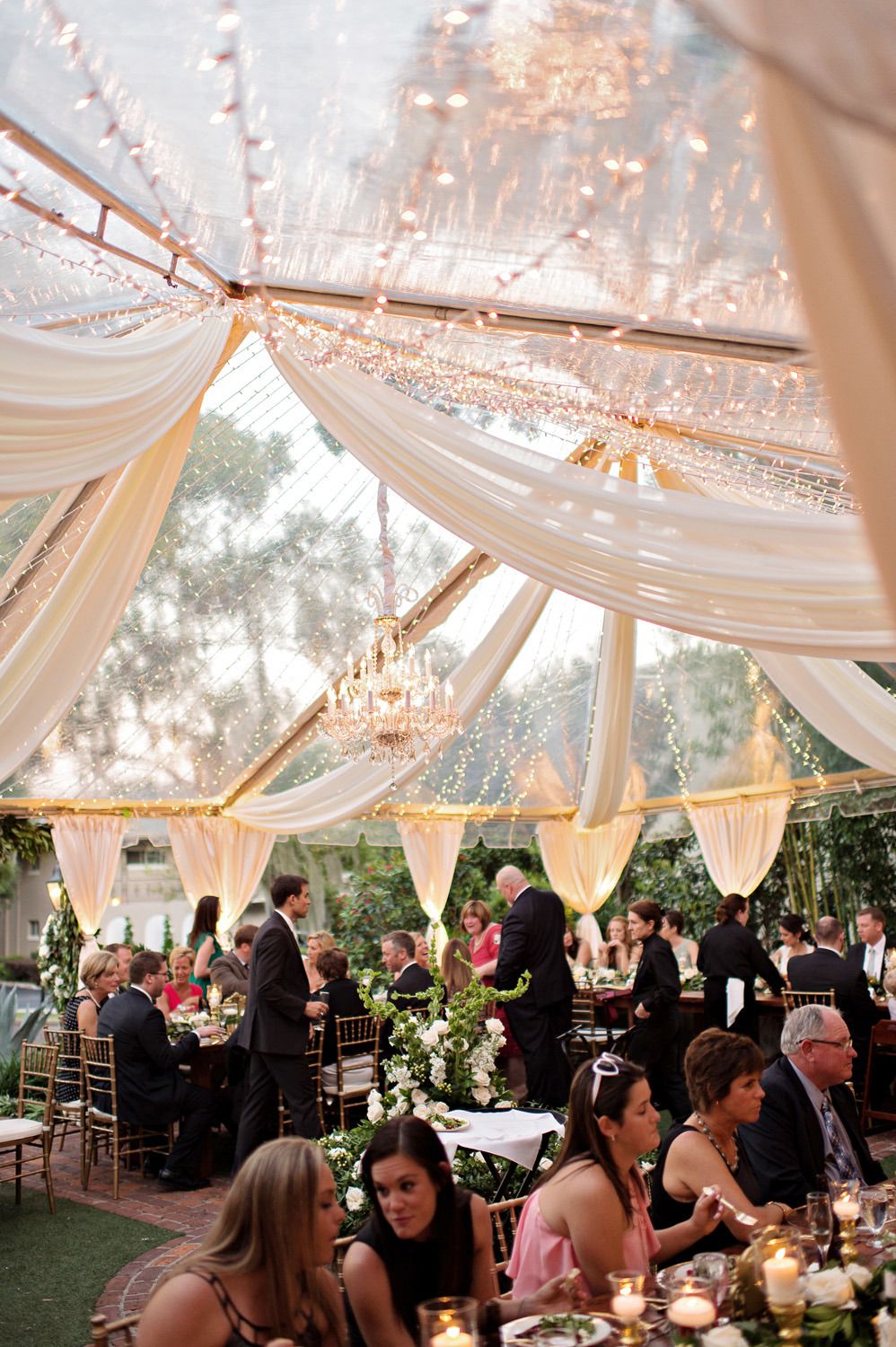 Eye-catching Outdoor Wedding Tents You Will Like