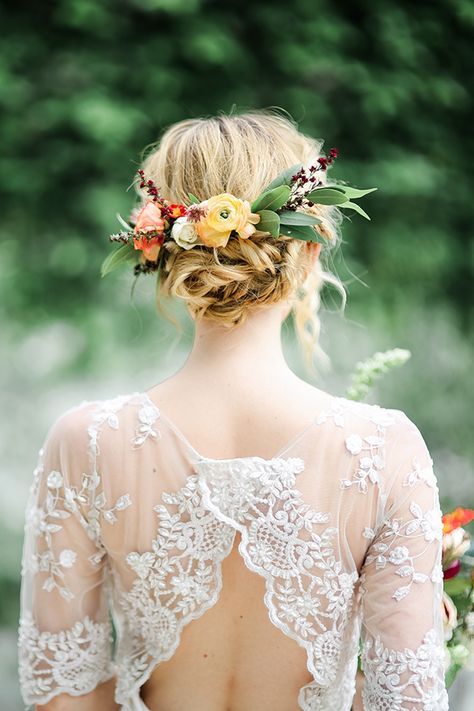 Romantic Flower Crowns for Spring and Summer Weddings
