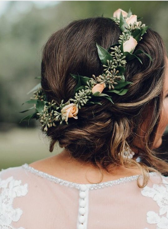 Romantic Flower Crowns for Spring and Summer Weddings