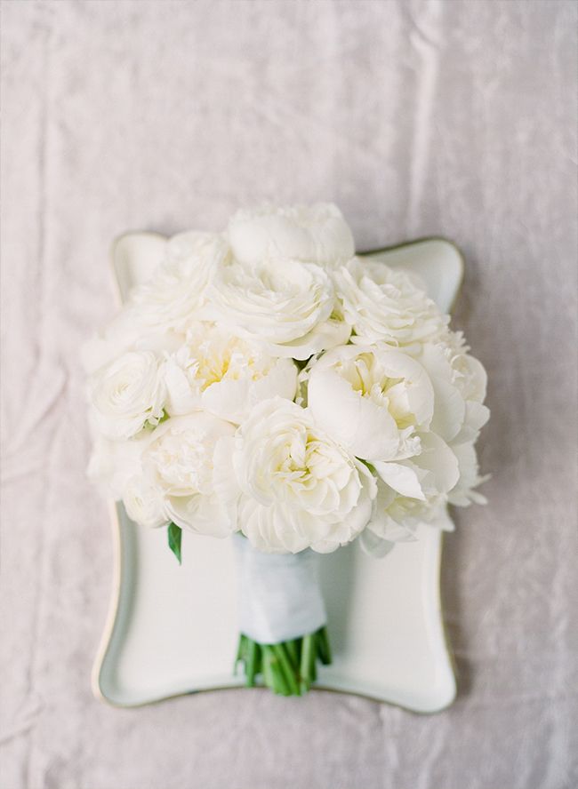 White Wedding Bouquets for Every Season