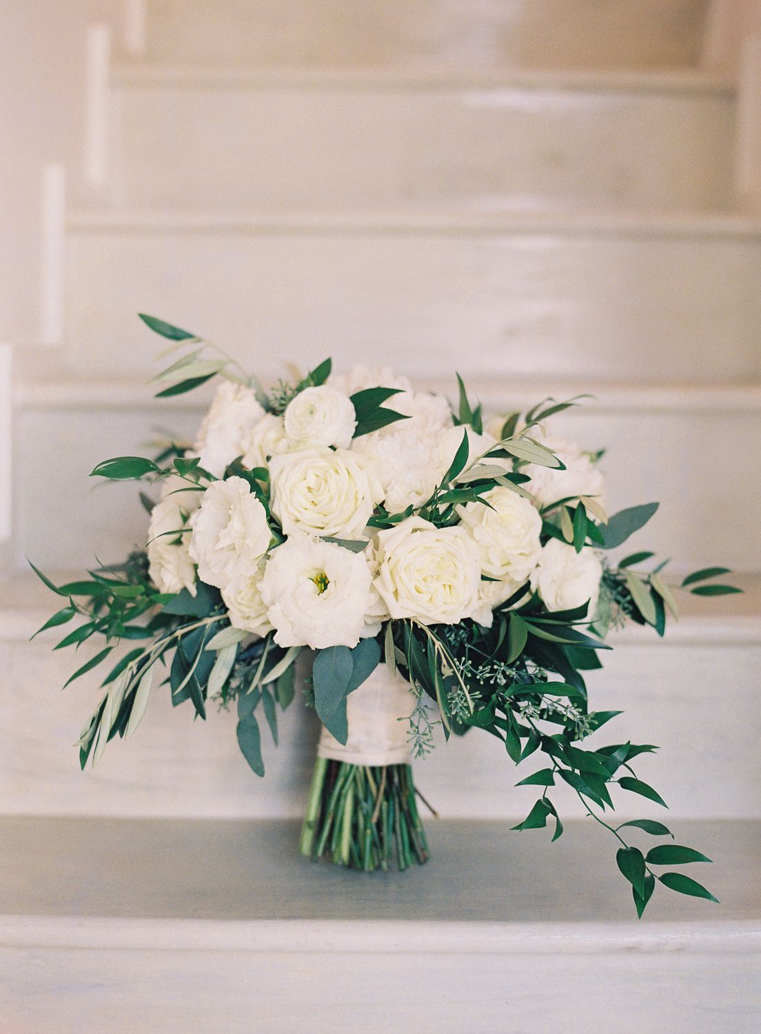 White Wedding Bouquets for Every Season