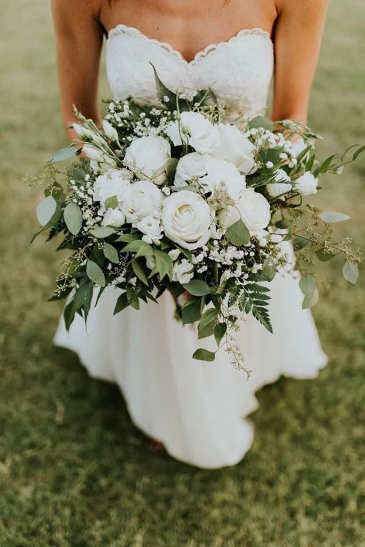 White Wedding Bouquets for Every Season