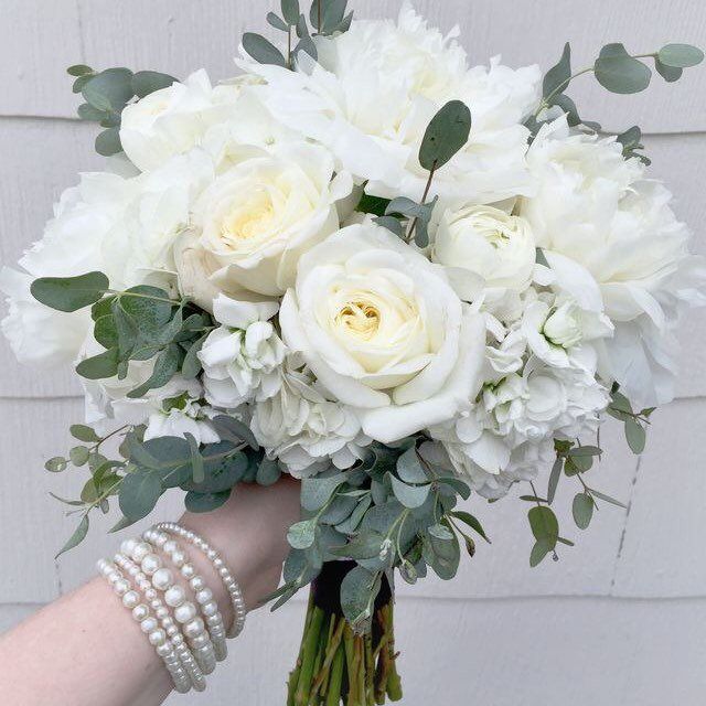 White Wedding Bouquets for Every Season