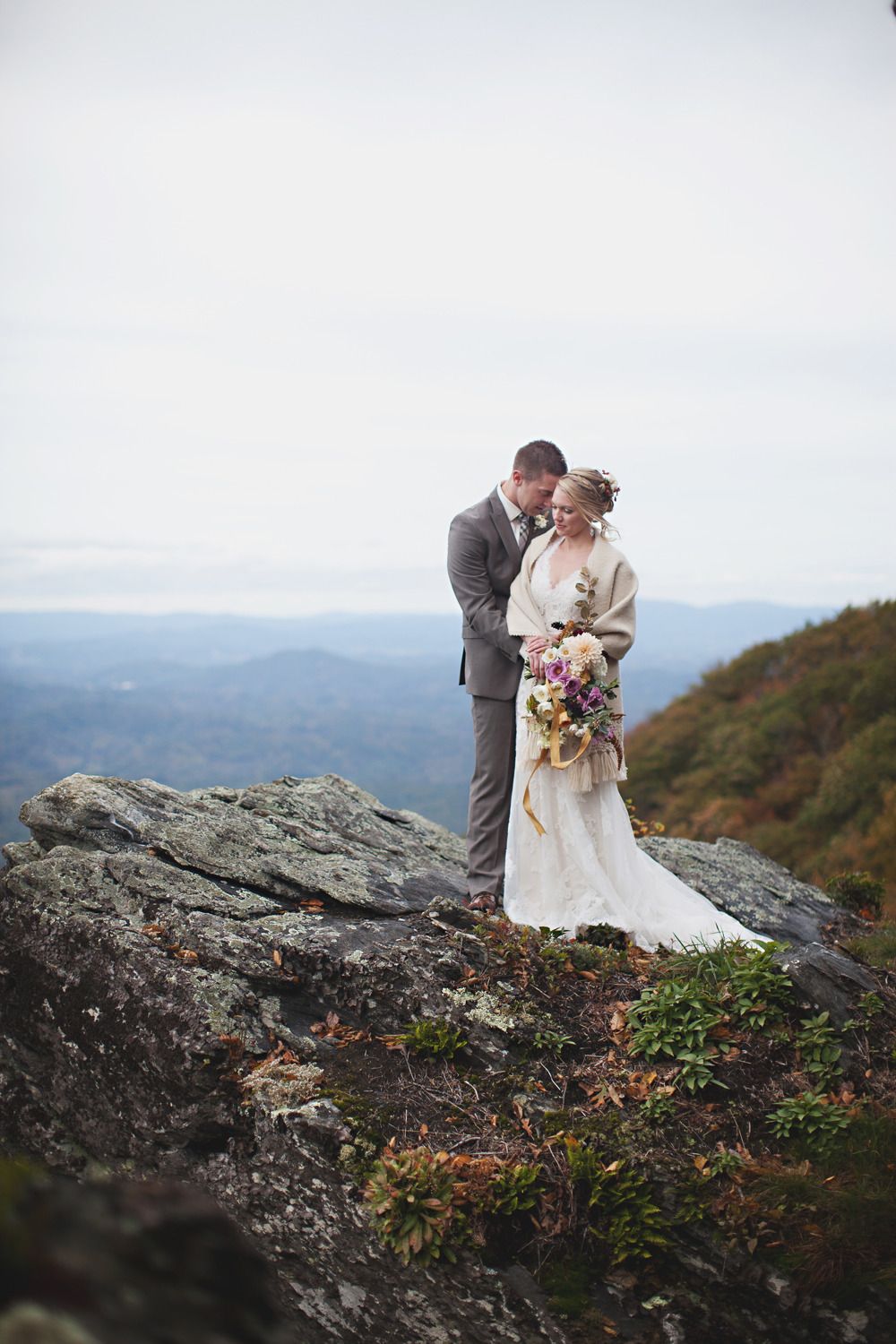 Breath-taking Mountain Wedding Photo Ideas