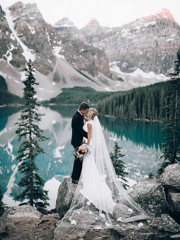 Breath-taking Mountain Wedding Photo Ideas