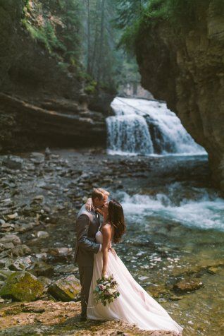 Breath-taking Mountain Wedding Photo Ideas