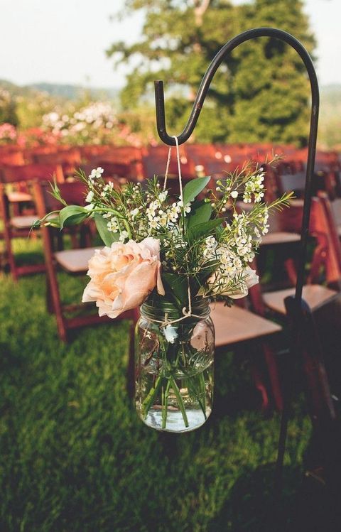 Creative Summer Wedding Aisle Decoration Ideas to Inspire