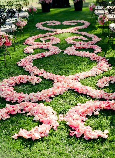 Creative Summer Wedding Aisle Decoration Ideas to Inspire