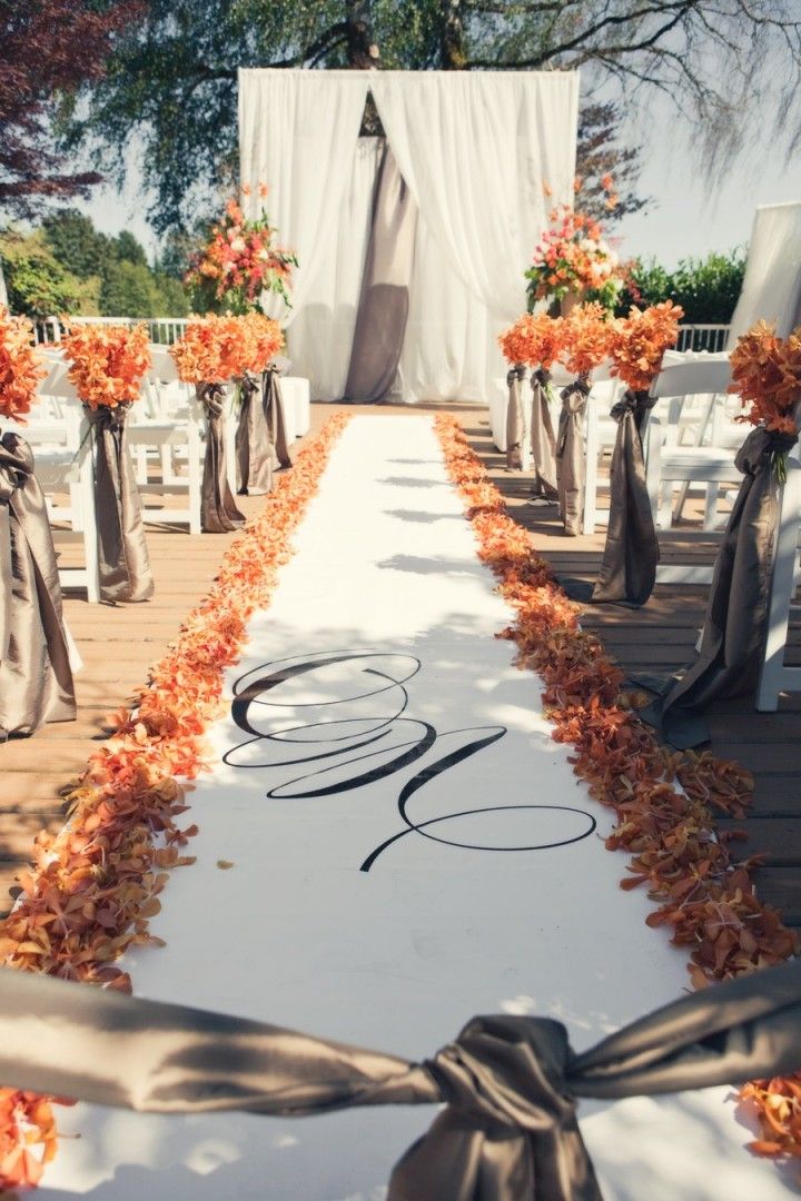 Fall Wedding Aisle Decorations to Blow Your Mind Away!