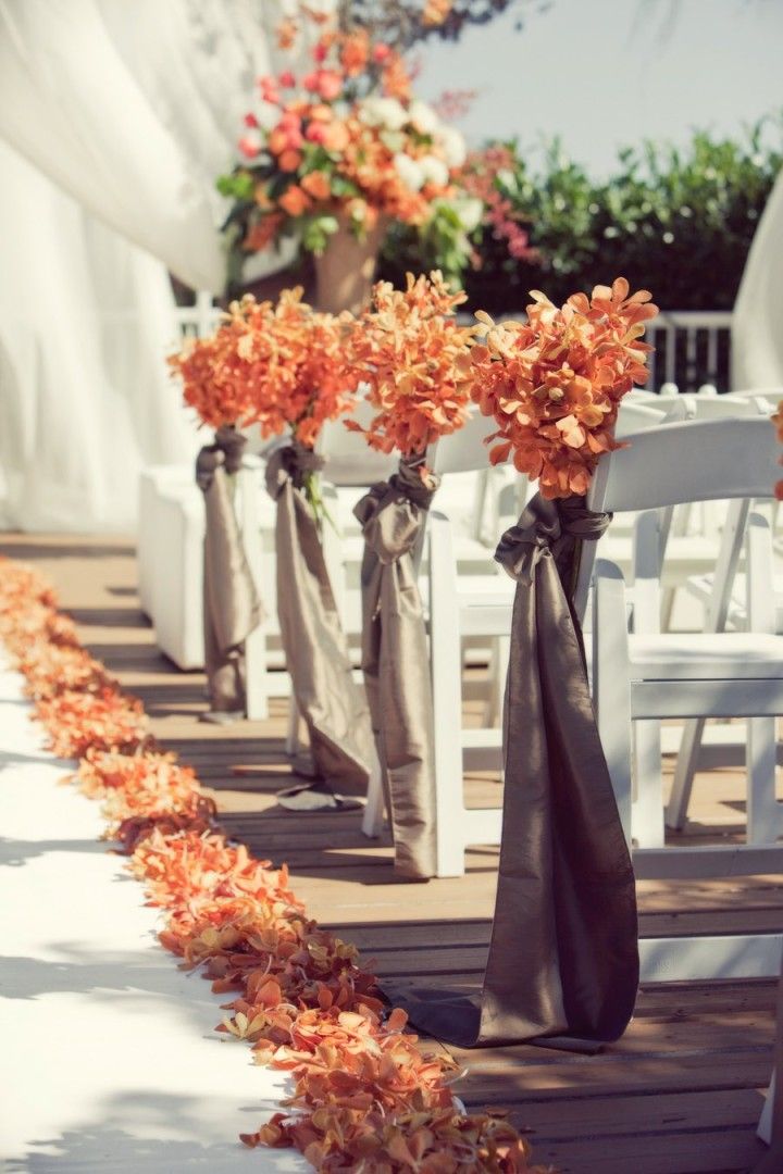 Fall Wedding Aisle Decorations to Blow Your Mind Away!