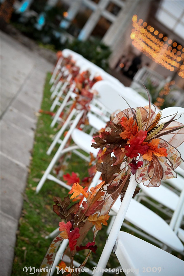 Fall Wedding Aisle Decorations to Blow Your Mind Away!