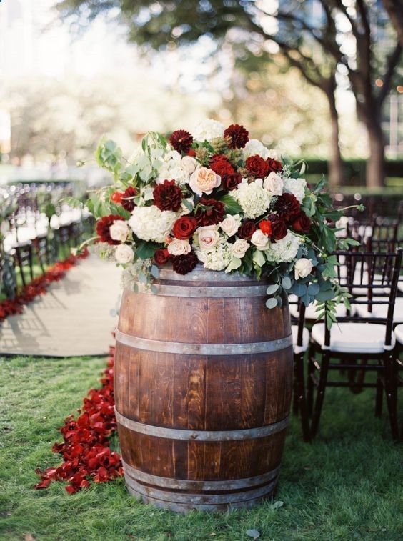 Charming Burgundy Wedding ideas for Fall and Winter Weddings  Charming Burgundy Wedding ideas for Fall and Winter Weddings
