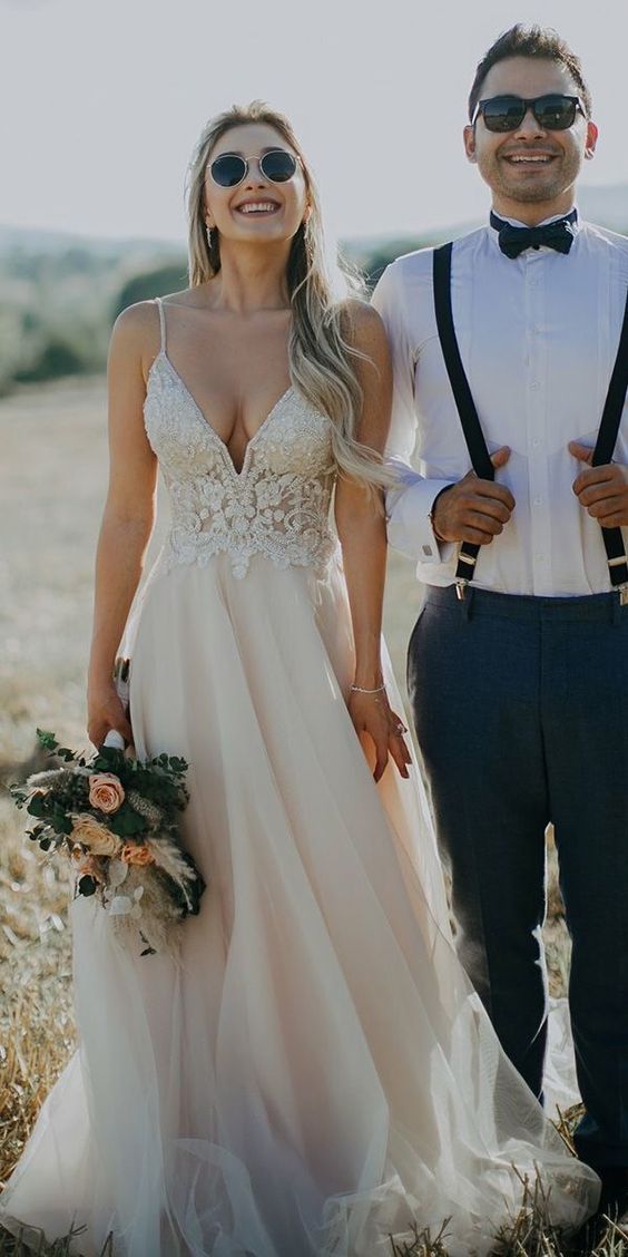 Fall in Love with These Charming Rustic Wedding Dresses