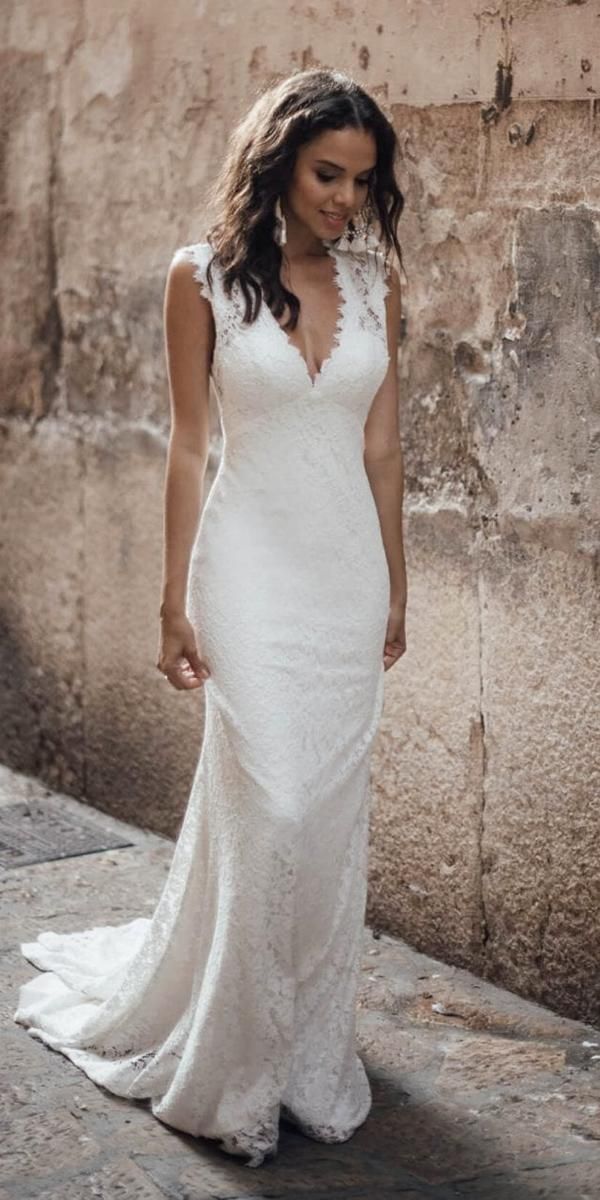 Fall in Love with These Charming Rustic Wedding Dresses