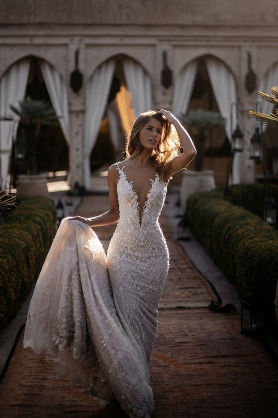 Fall in Love with These Charming Rustic Wedding Dresses