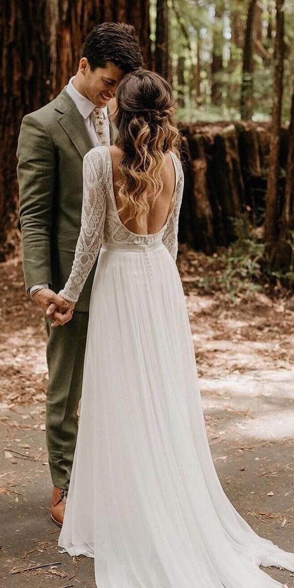 Fall in Love with These Charming Rustic Wedding Dresses