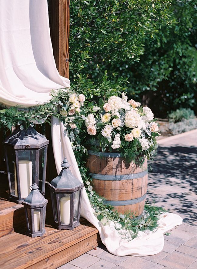 Romantic Vineyard Wedding Decorations That Inspire