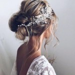 Gorgeous Wedding Hair Accessories To Impress 1850898923331826736