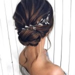Gorgeous Wedding Hair Accessories To Impress 1859624647606979672