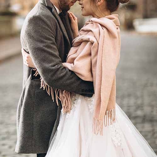 Stunning Winter Cover up Ideas Every Bride Will Love