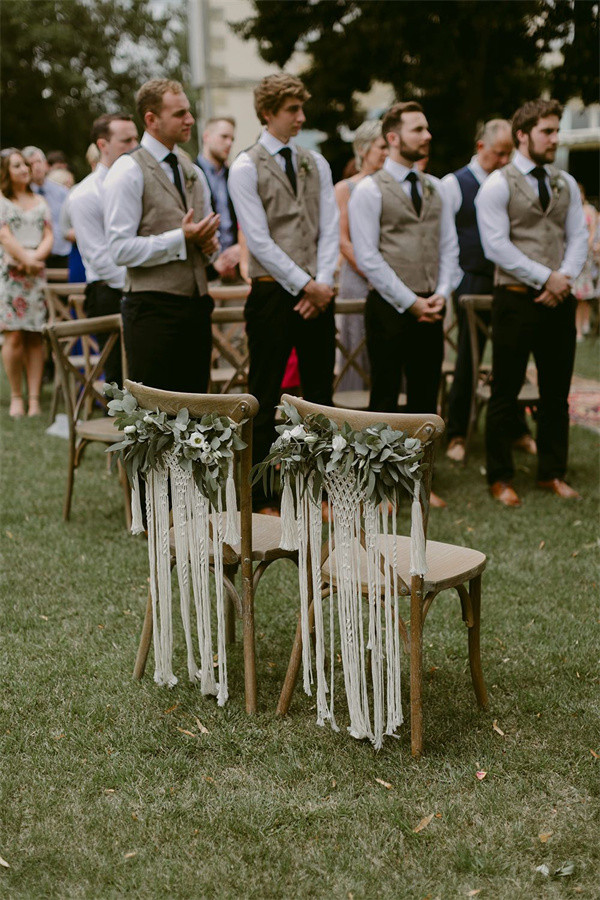 Delicate Chair Decorations with Macrame (4)