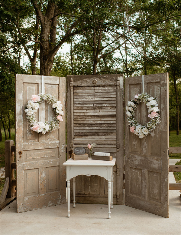 Wedding Backdrops with Vintage Doors (6)