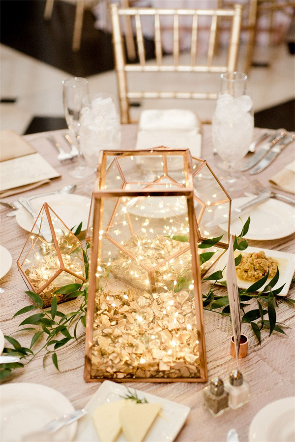 Wedding Table Decorations with Fairy Lights (6)