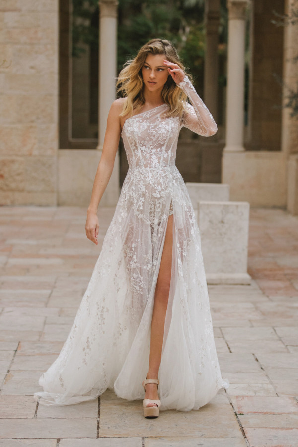 One-Shoulder Wedding Dresses with High Splits and Lace