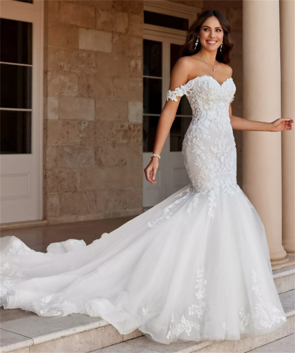 Elegant Mermaid Bridal Dresses with Long Tail